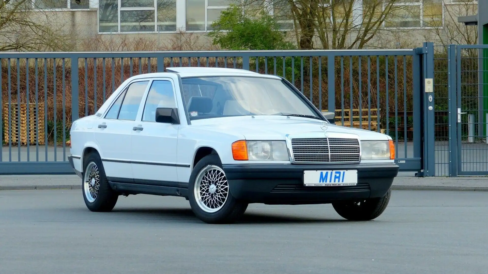 Mercedes-Benz 190 D 2.0 *H-Kennzeichen*ORIGINAL ZUSTAND Weiß - 1