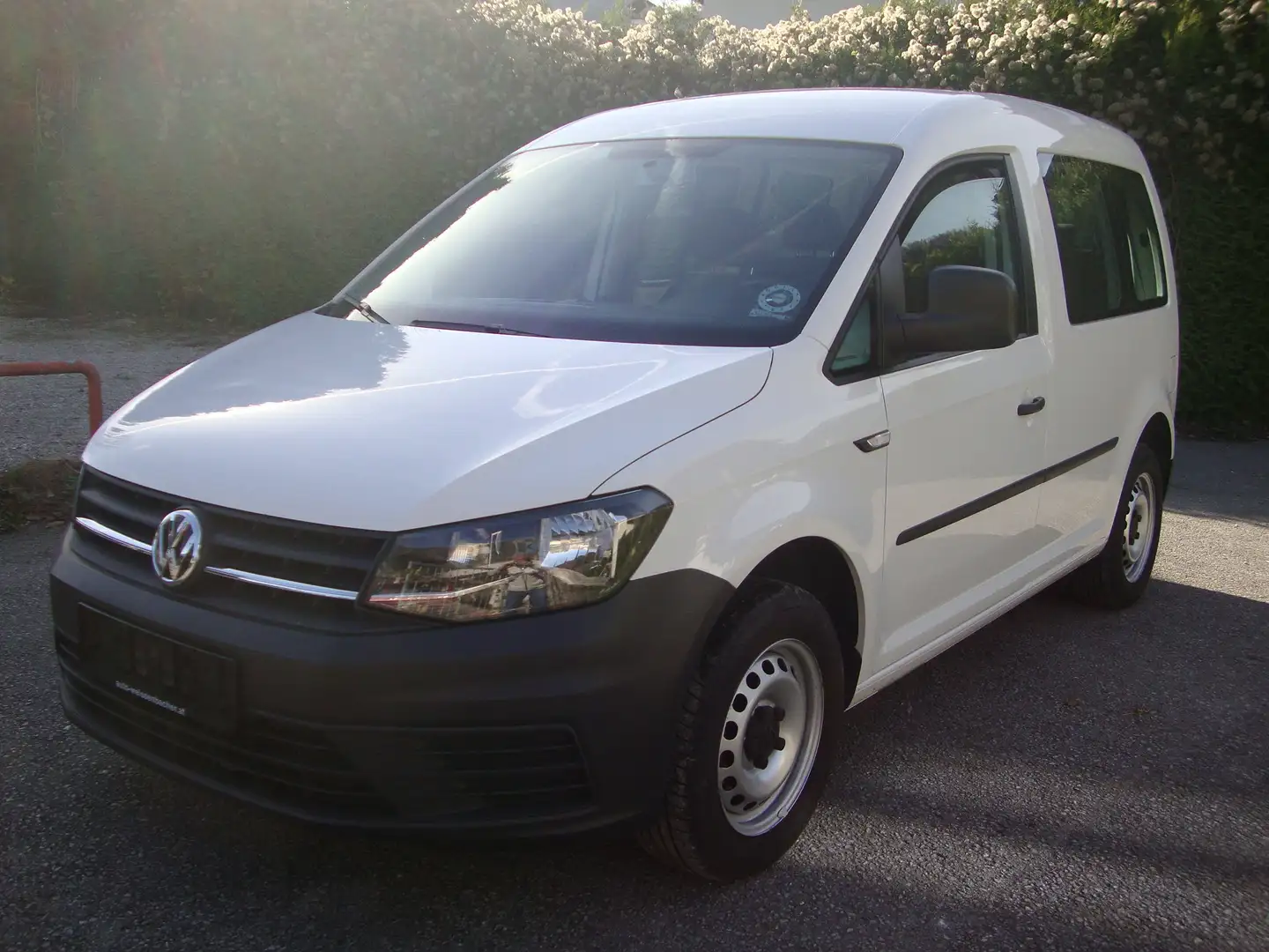 Volkswagen Caddy Kombi BMT 7 Sitzer Blanc - 1
