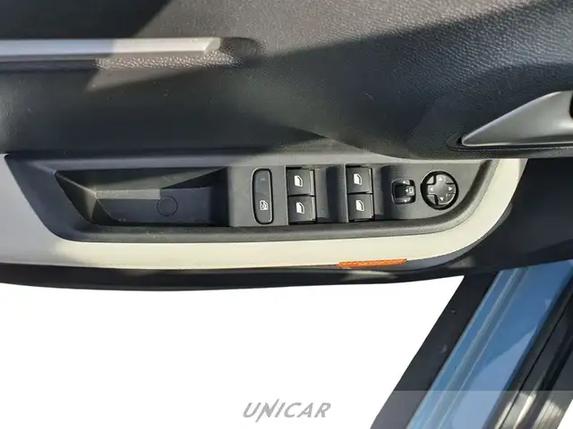 Citroen C3 view 12