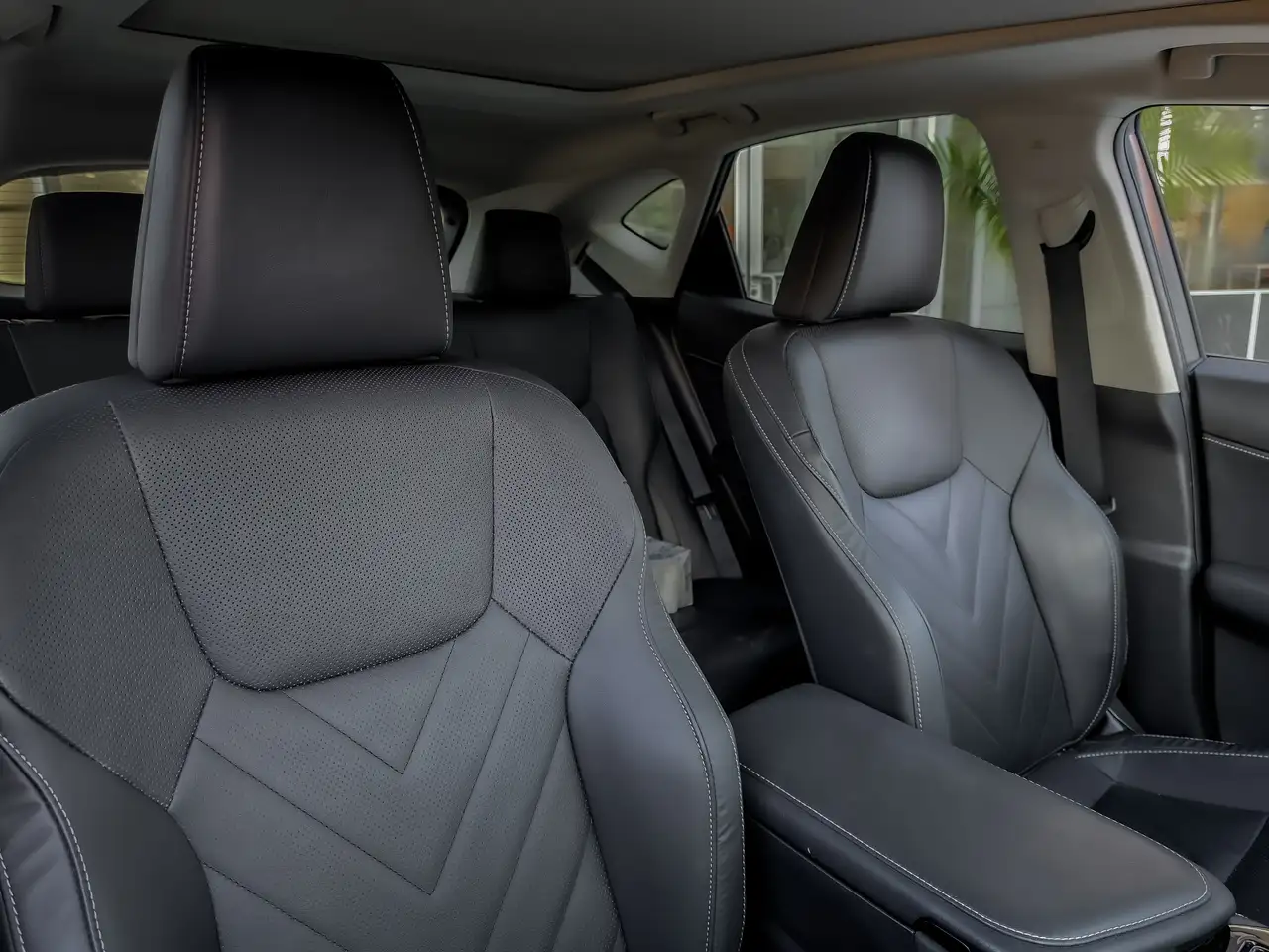 Lexus NX photo Lexus NX