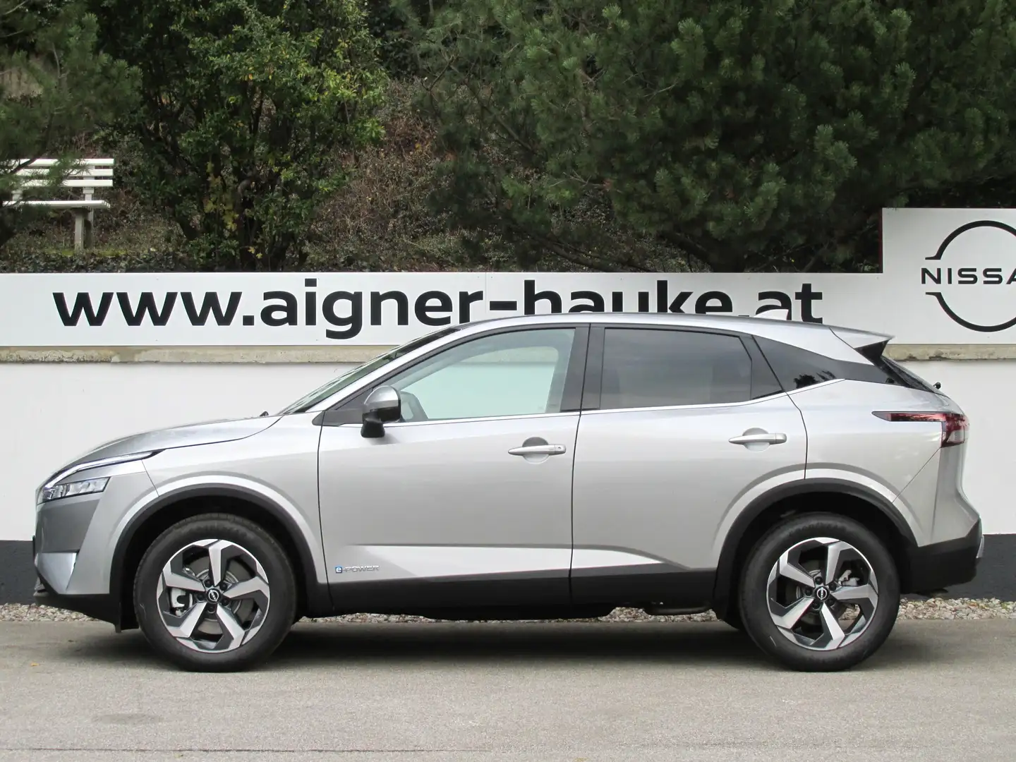Nissan Qashqai 1,5 VC-T e-Power Edition 50 Silber - 2