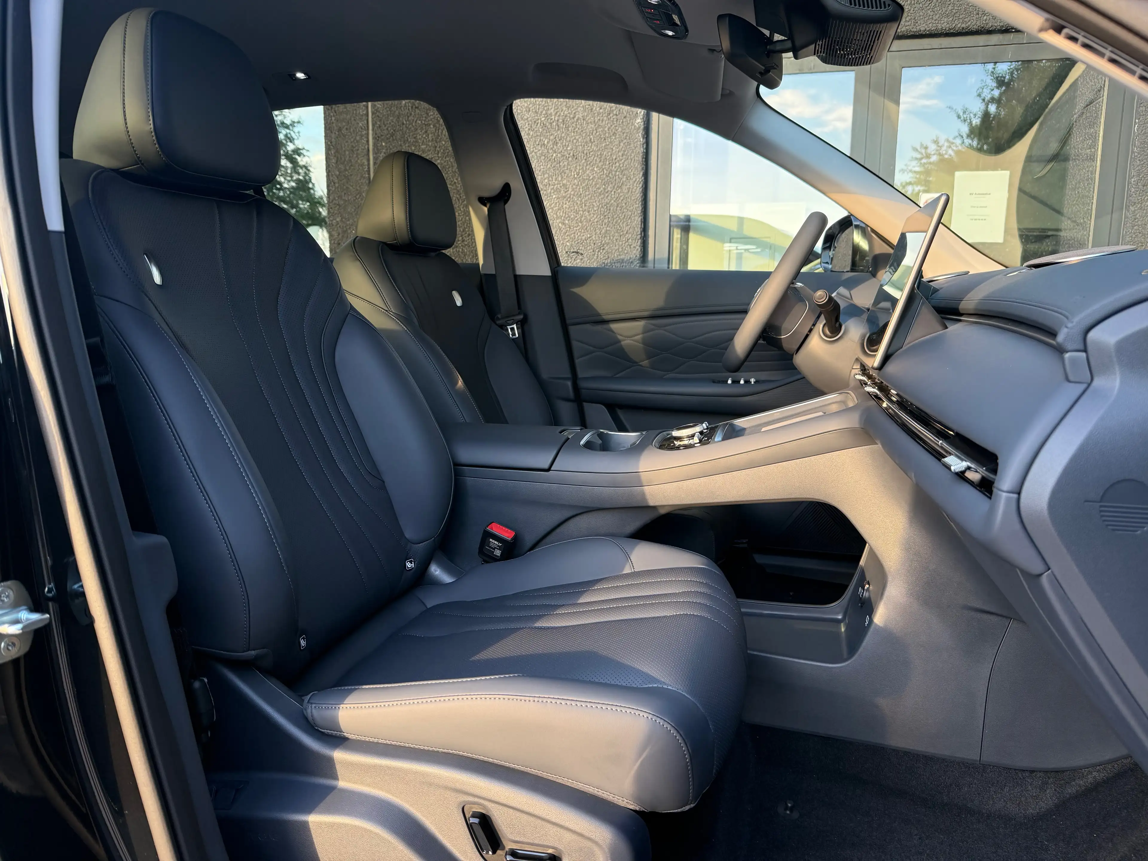 Geely Starray EM-i PRO PHEV - 360° Camera - Keyless - DRIVING PROTECTION — photo 14