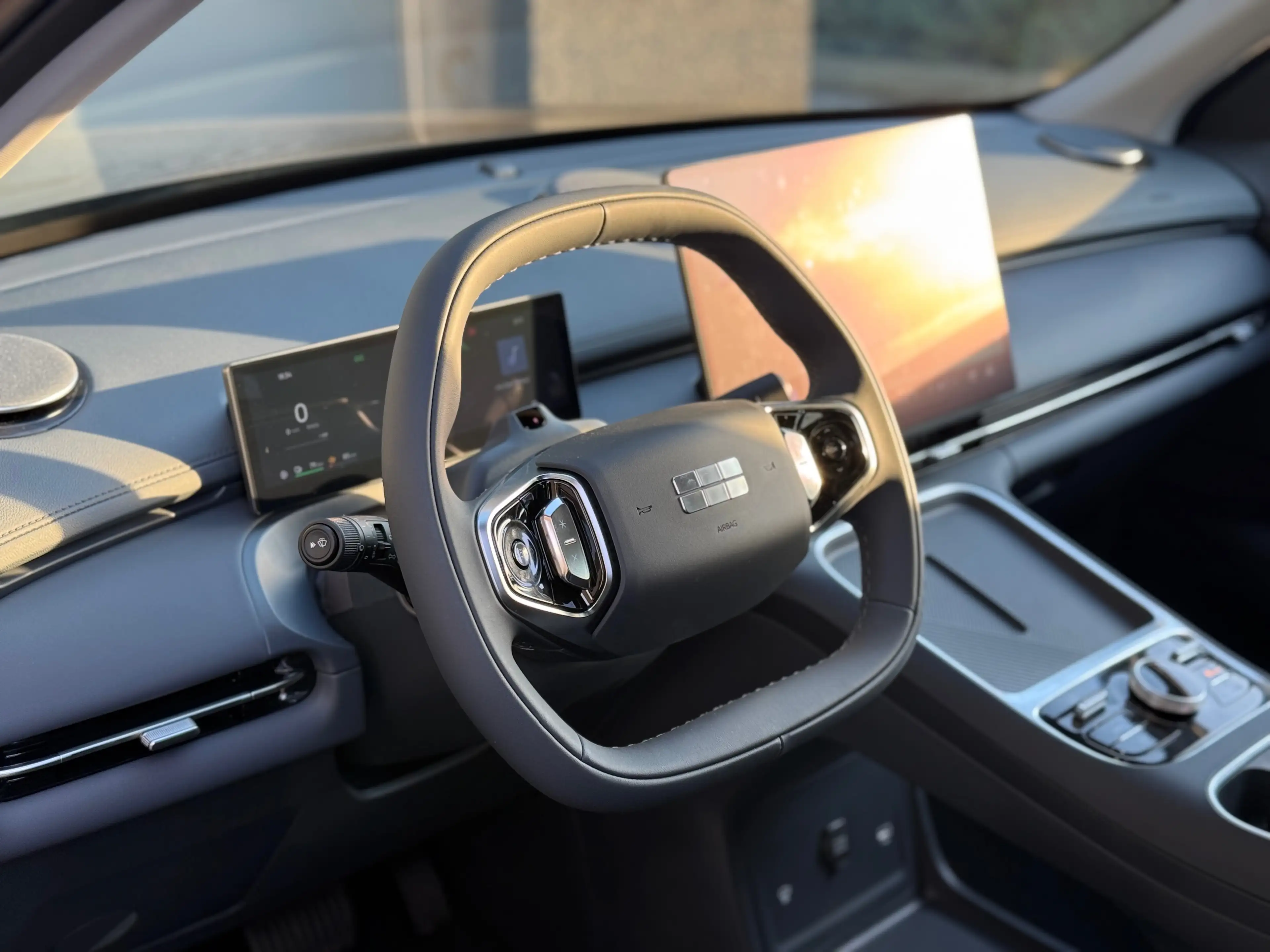 Geely Starray EM-i PRO PHEV - 360° Camera - Keyless - DRIVING PROTECTION — photo 10