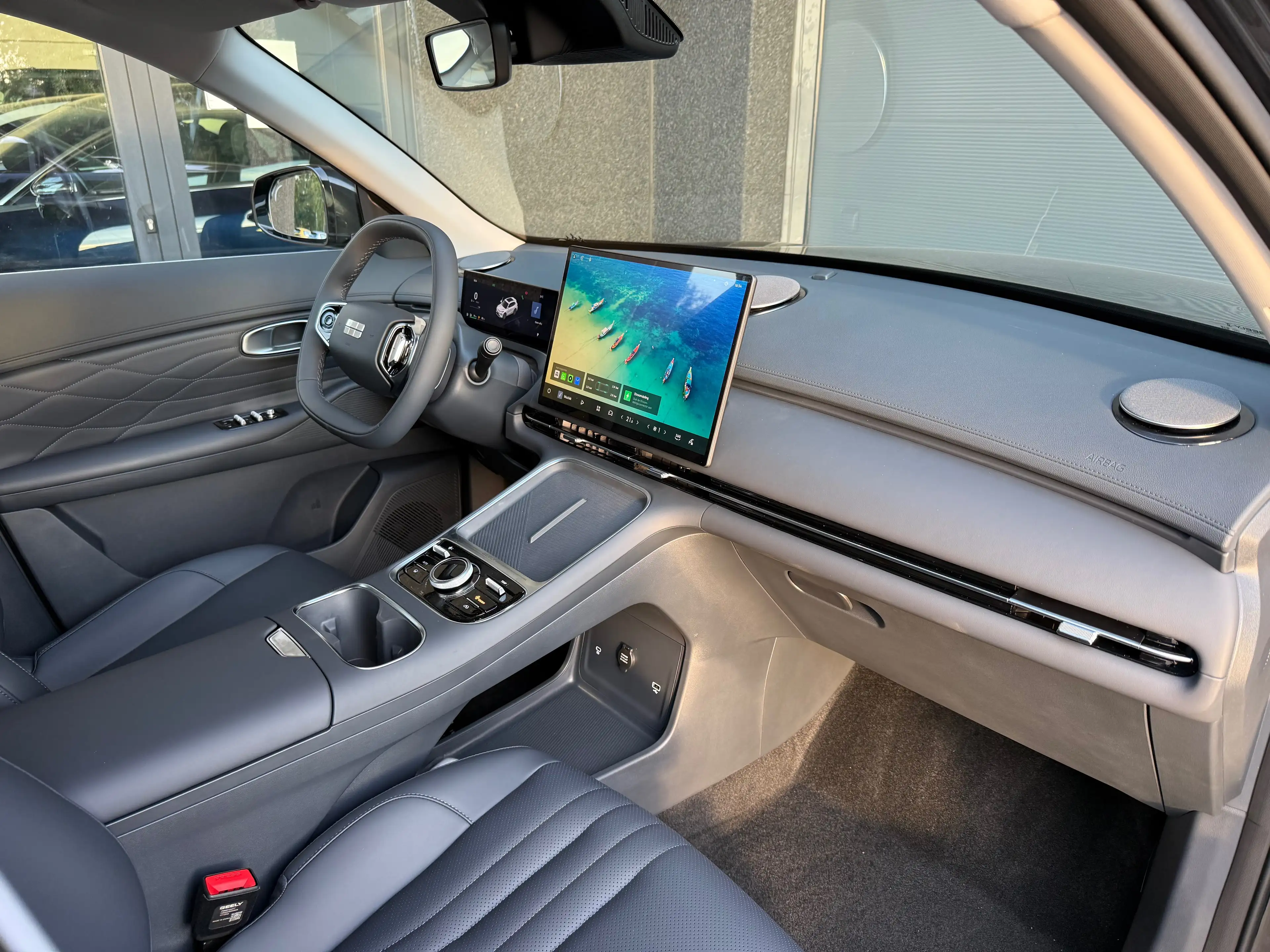Geely Starray EM-i PRO PHEV - 360° Camera - Keyless - DRIVING PROTECTION — photo 12