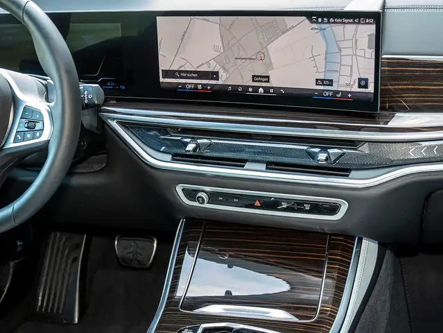 BMW X5 view 9