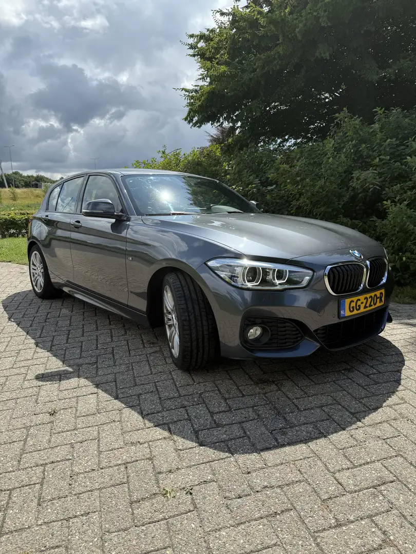 BMW 116 116i M Sport Grijs - 1
