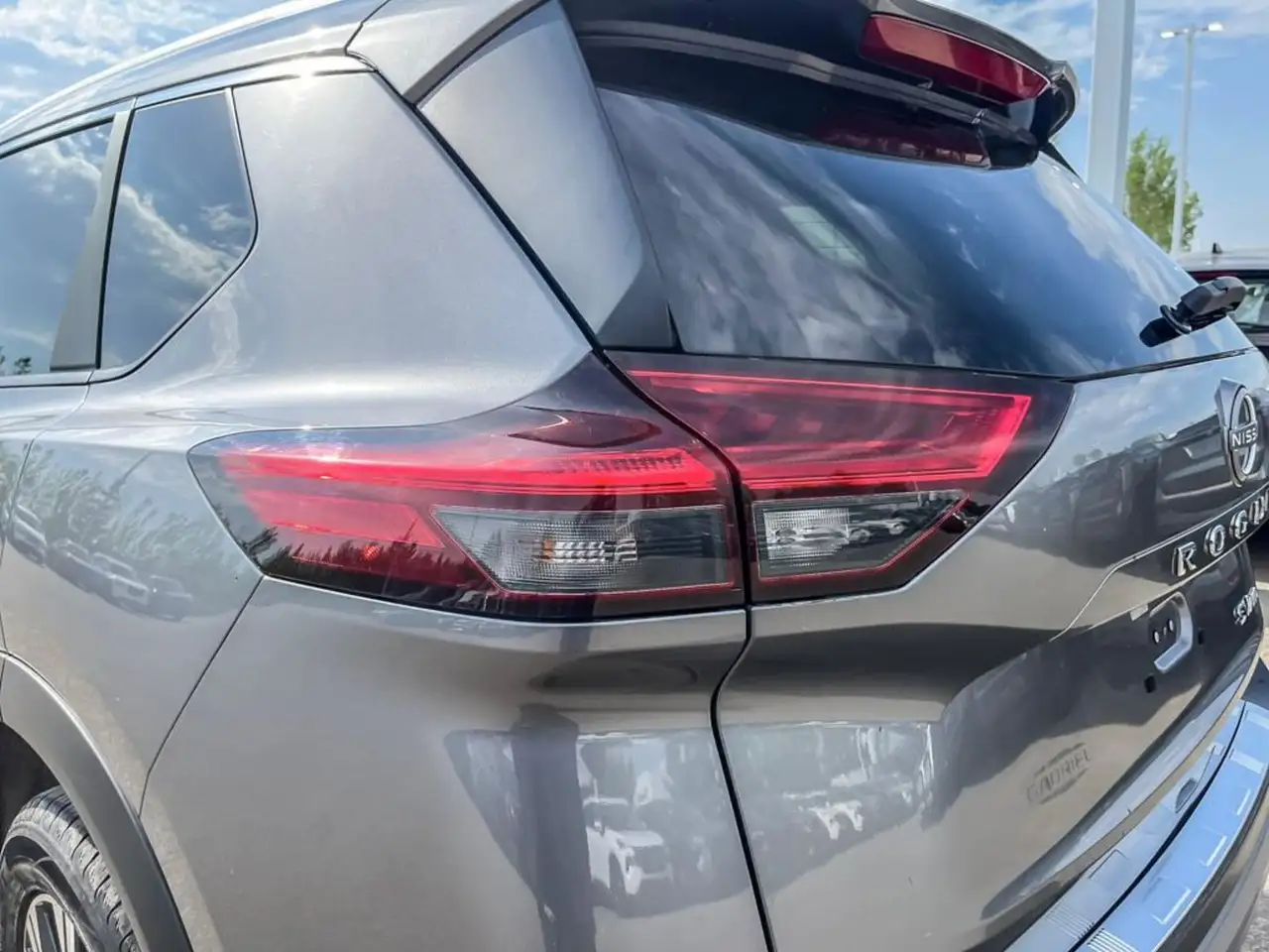 Nissan Rogue снимка Nissan Rogue