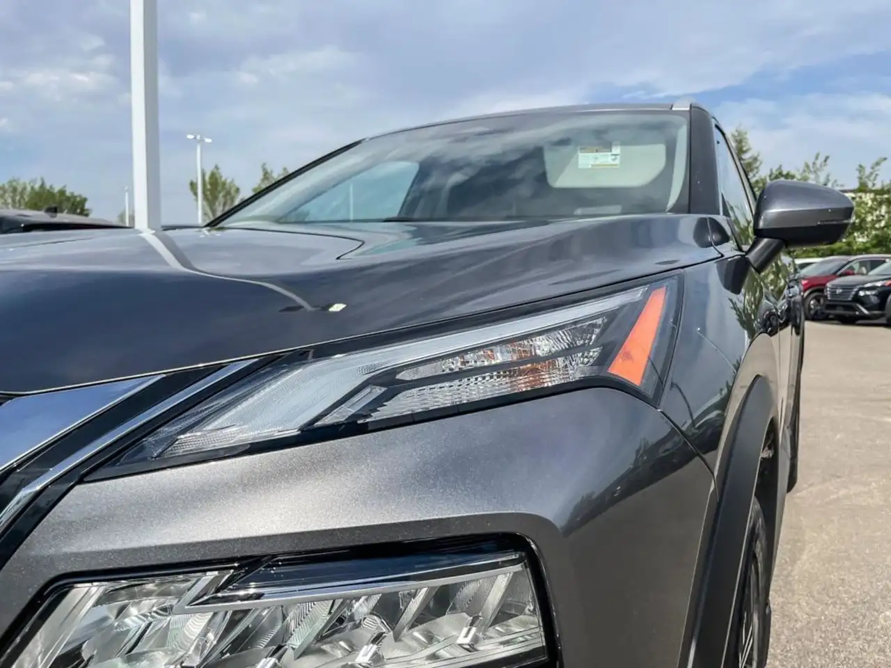 Nissan Rogue снимка Nissan Rogue