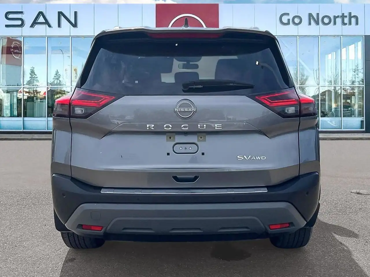Nissan Rogue снимка Nissan Rogue