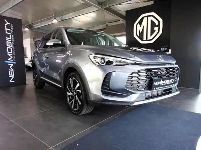 MG ZS 1.5 Hybrid+ Luxury MY25