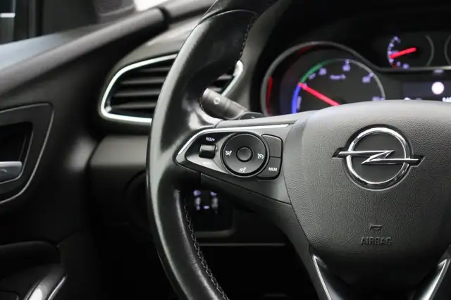 Opel Grandland X view 8