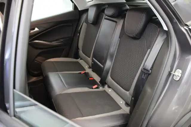 Opel Grandland X view 12