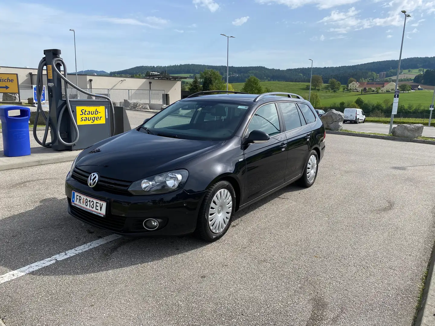 Volkswagen Golf Variant Sky 1,6 TDI 4Motion DPF Schwarz - 1