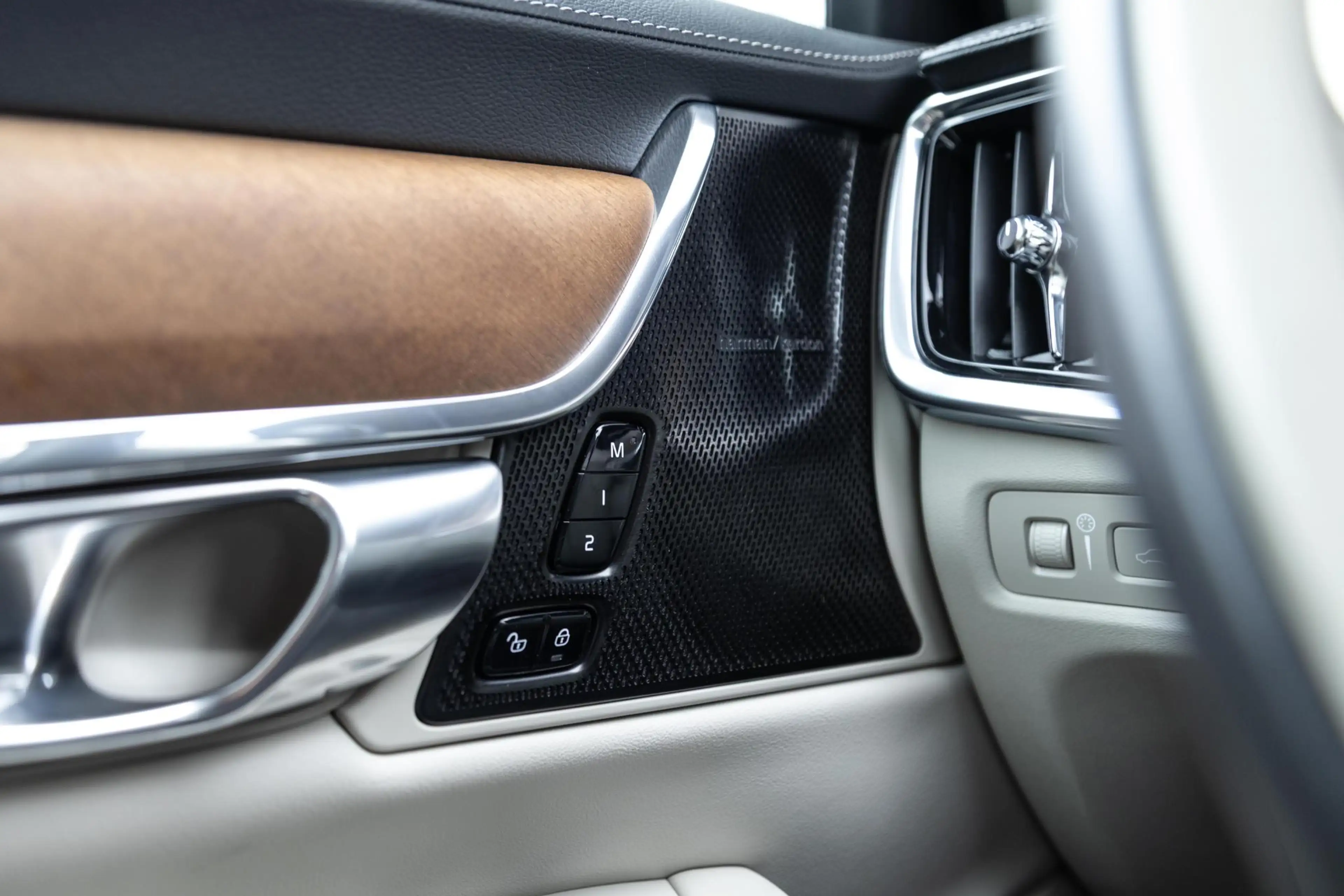 Volvo S90 2.0 T8 AWD Inscription | Plug-In Hybride (PHEV) | — photo 8