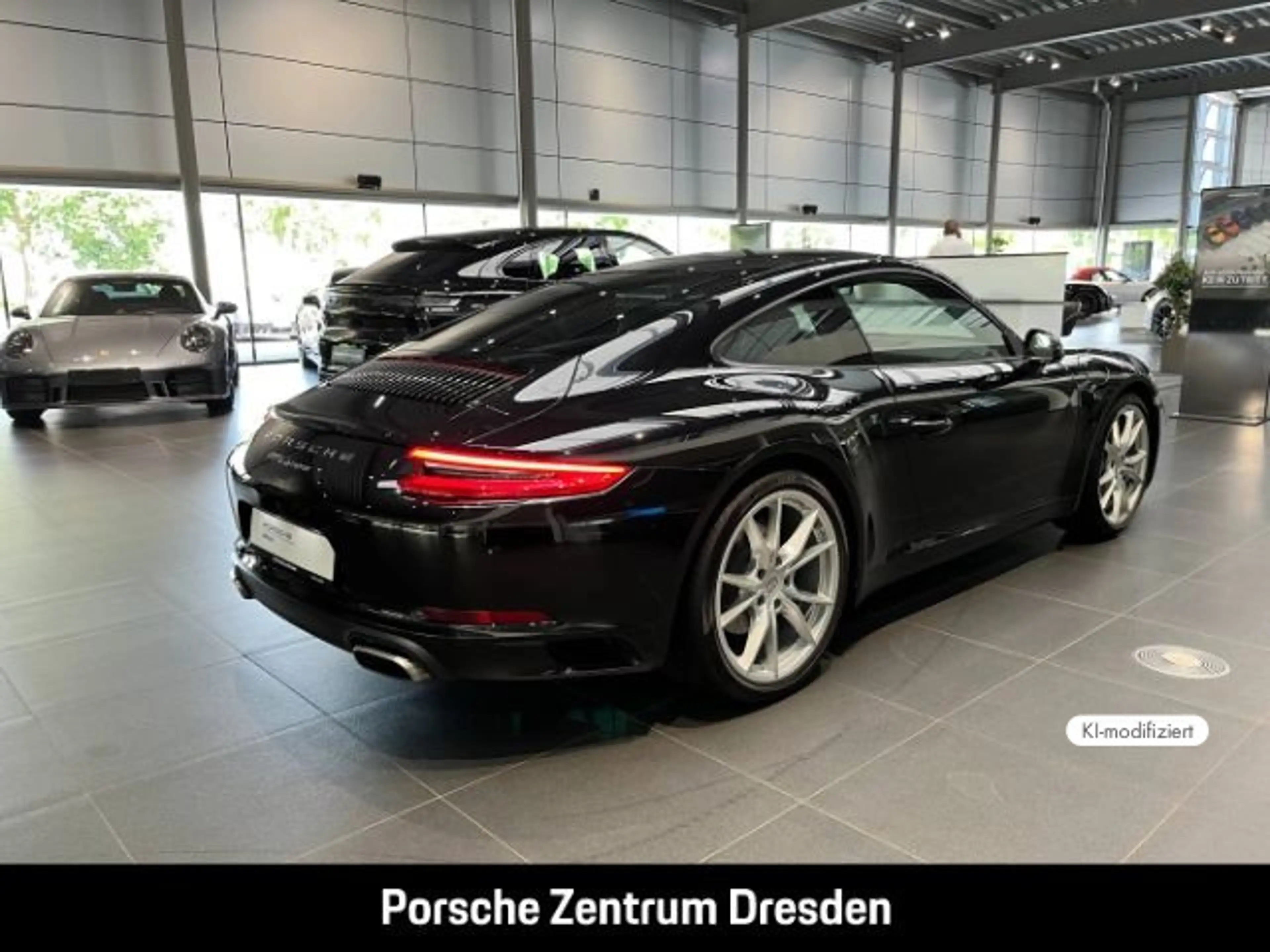Porsche 991 -2 (911) Carrera — photo 9