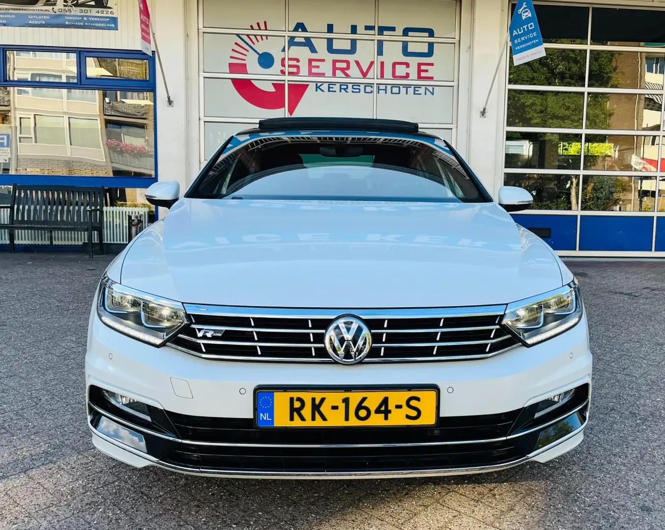 Volkswagen Passat 1.6 TDI Highline Business R ***VIRTUAL, NL AUTO, N Wit - 2