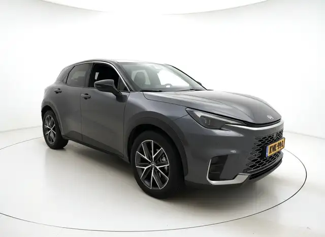 Lexus LBX view 3