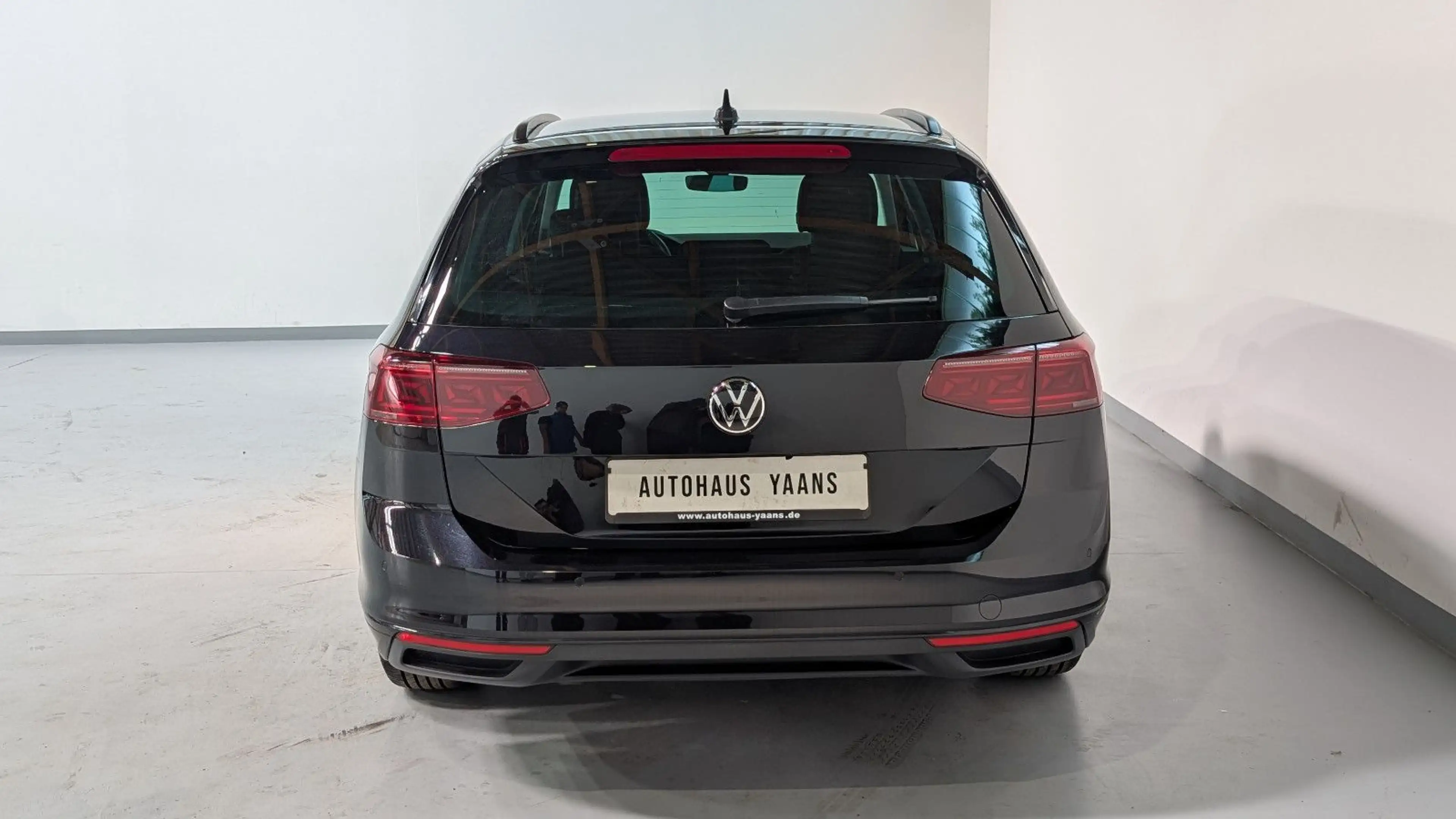 Volkswagen Passat Variant Passat 2.0 TDI AID+ACC+360°+LEDER+MATRIX+AHK — photo 5