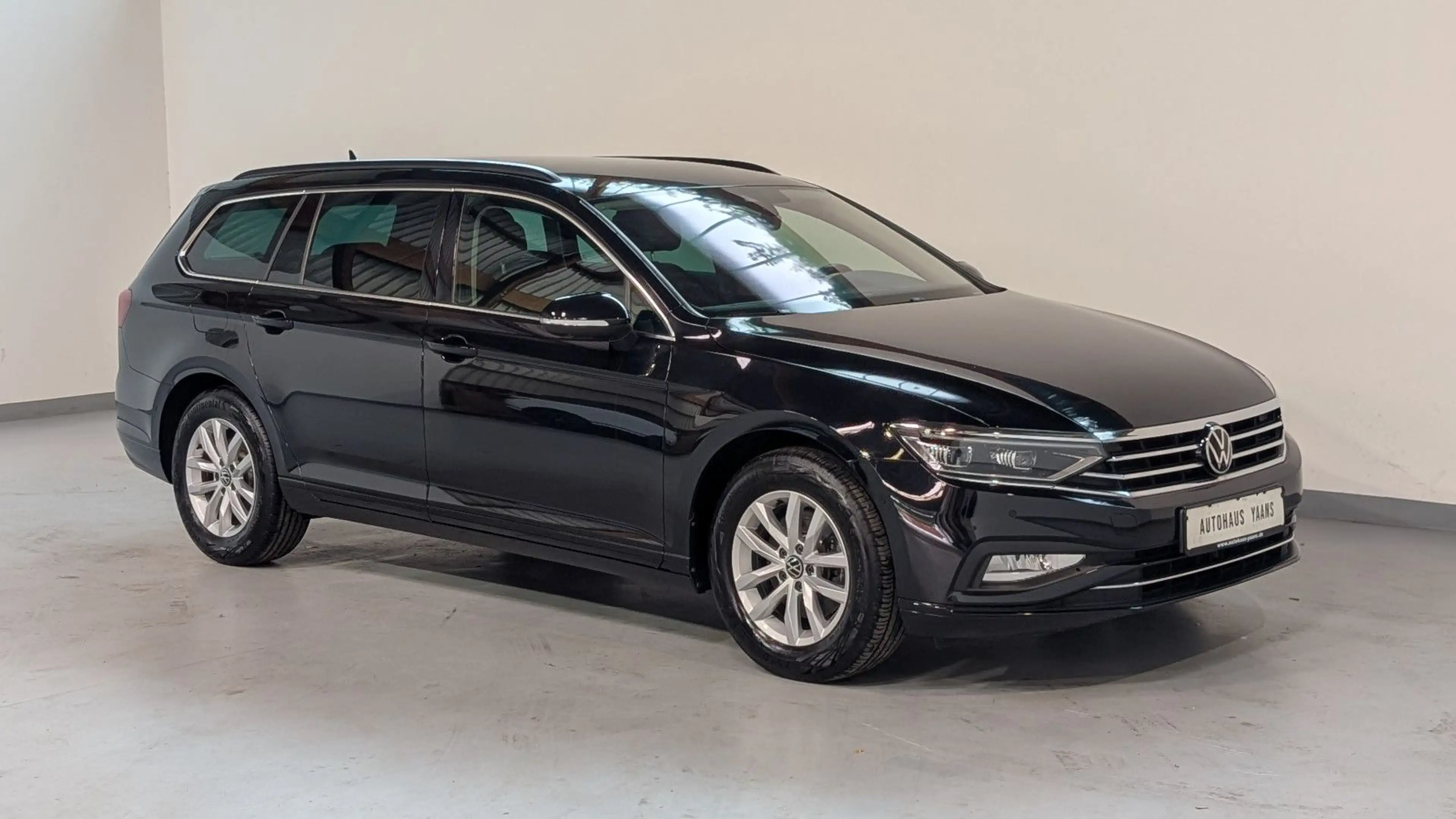 Volkswagen Passat Variant Passat 2.0 TDI AID+ACC+360°+LEDER+MATRIX+AHK — photo 3