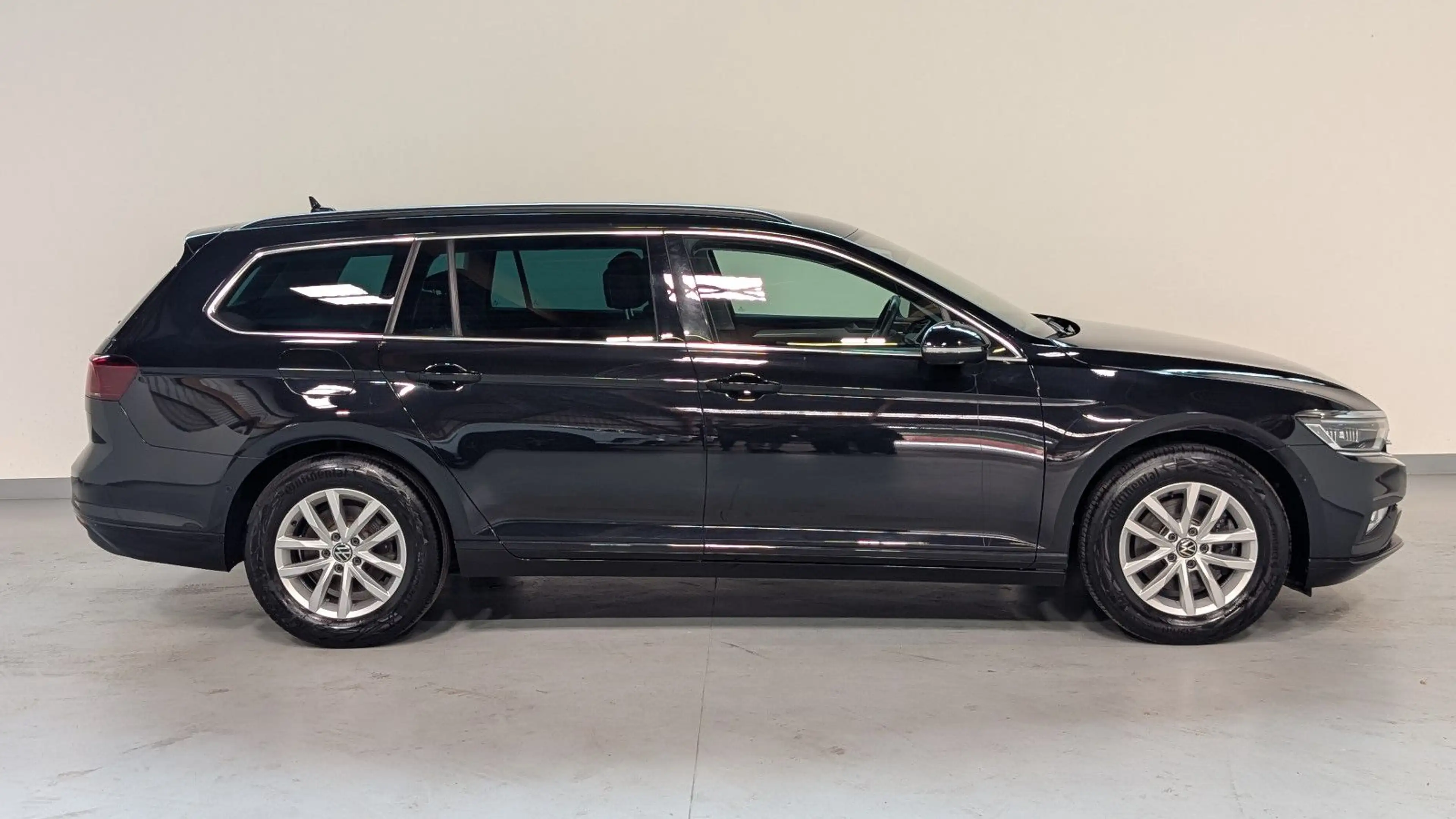 Volkswagen Passat Variant Passat 2.0 TDI AID+ACC+360°+LEDER+MATRIX+AHK — photo 7