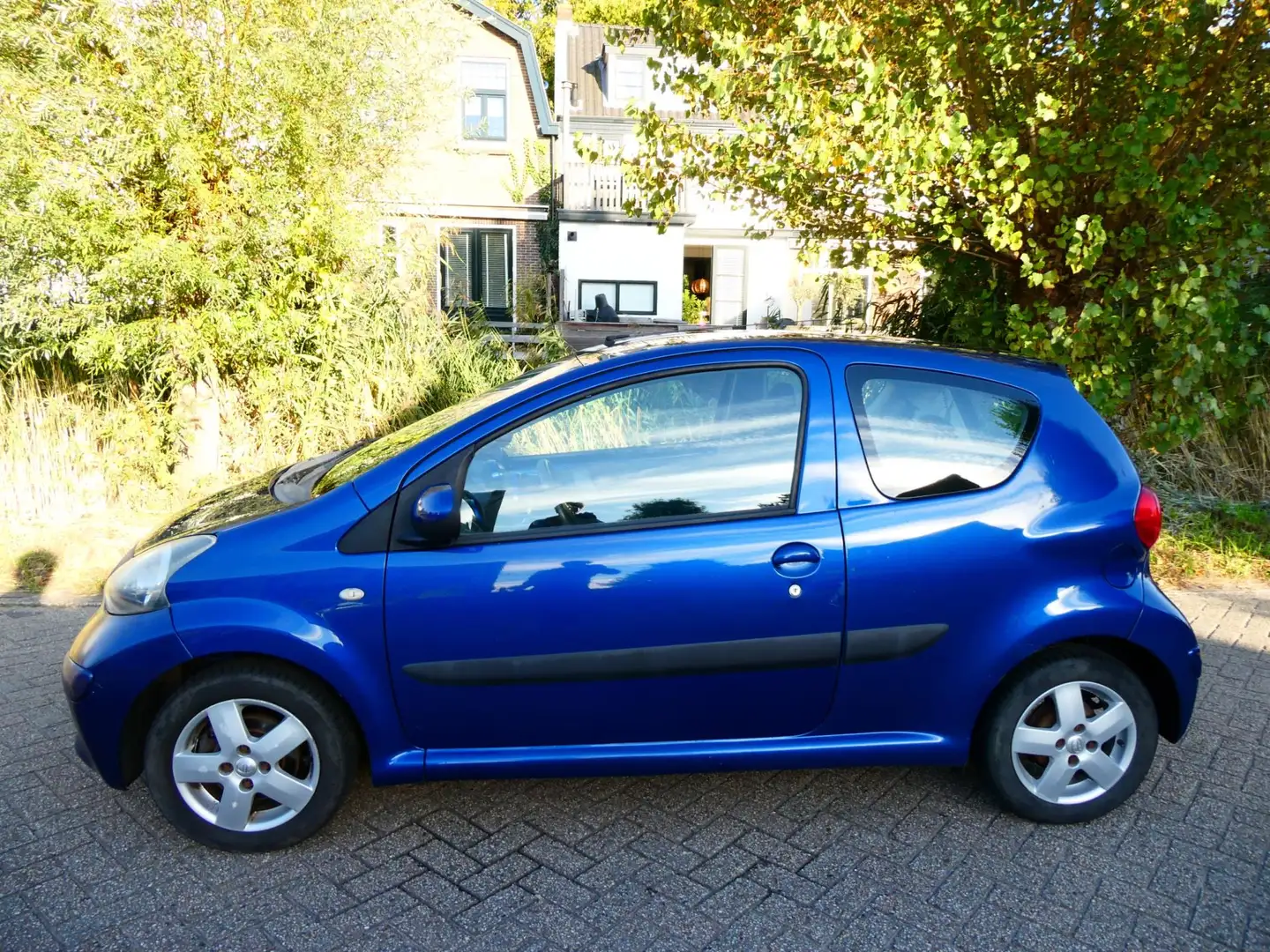 Toyota Aygo 1.0-12V 3-deurs Zuinig A-Label Degelijke Jap APK A Bleu - 1