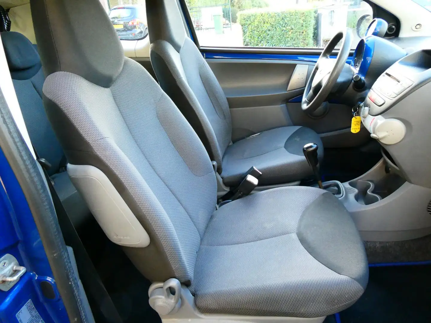 Toyota Aygo 1.0-12V 3-deurs Zuinig A-Label Degelijke Jap APK A Bleu - 2