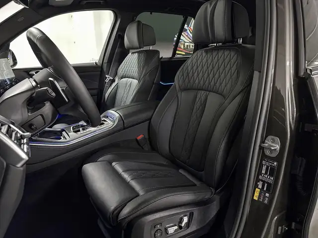 BMW X5 view 9