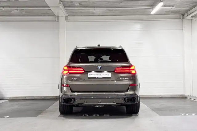 BMW X5 view 7