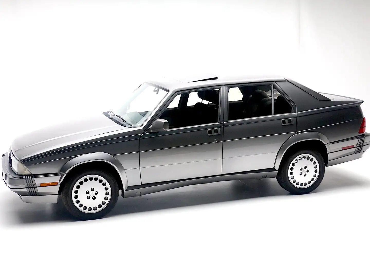 Alfa Romeo 75 3.0 V6 Milano Verde Grijs - 1