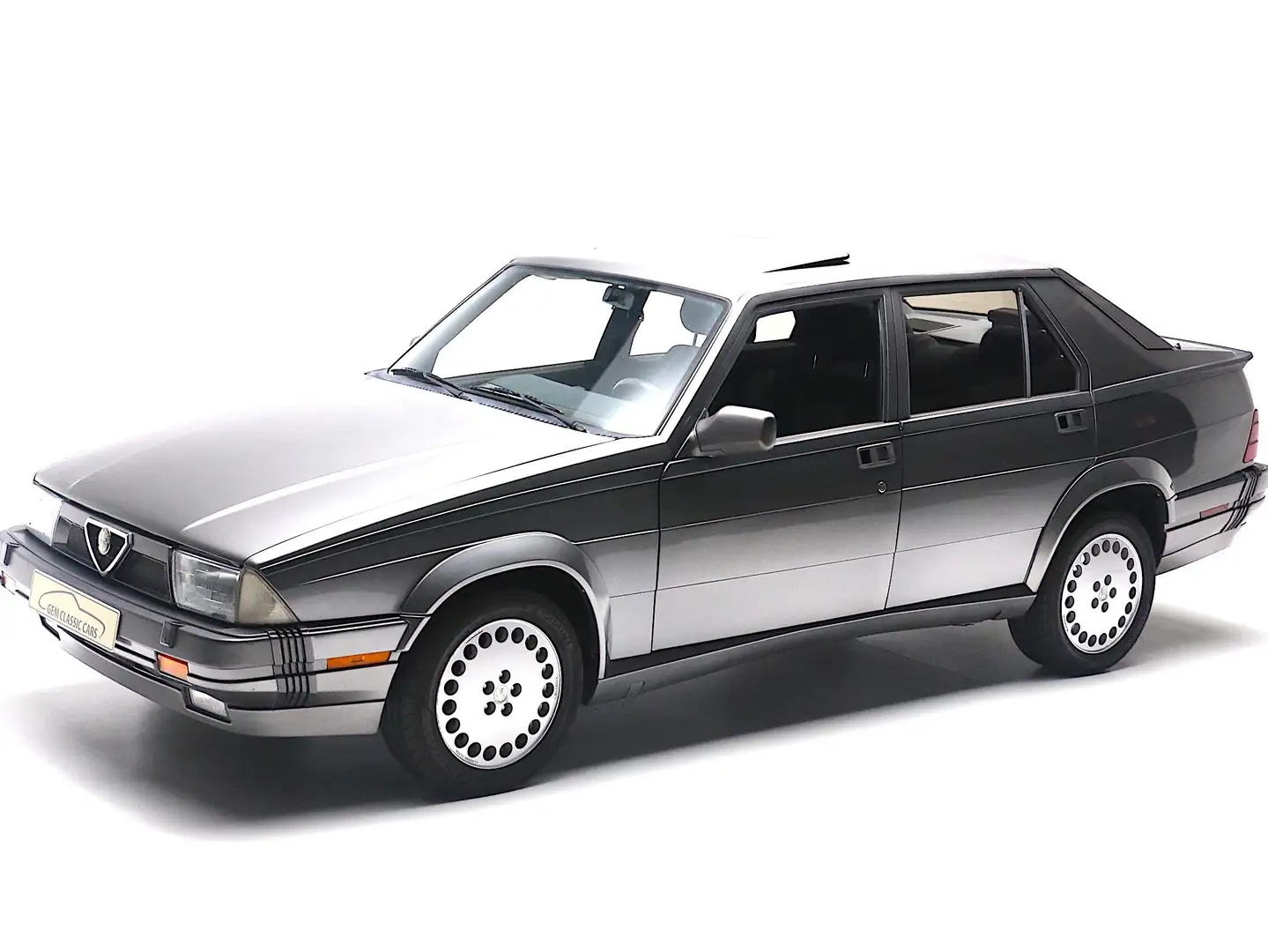 Alfa Romeo 75 3.0 V6 Milano Verde Grau - 1