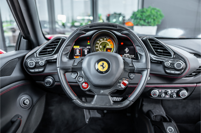 Ferrari 488 3.9 GTB HELE - Carbon | Keramisch — photo 11