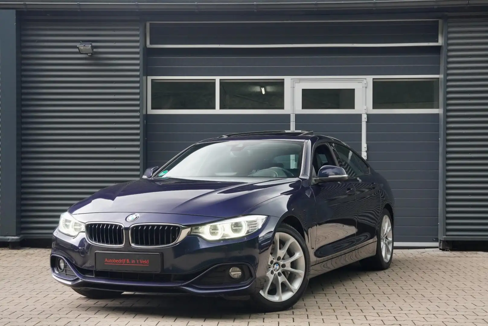 BMW 435 4-serie Gran Coupé 435i 306 PK High Exe SCH.DAK ME Blauw - 1