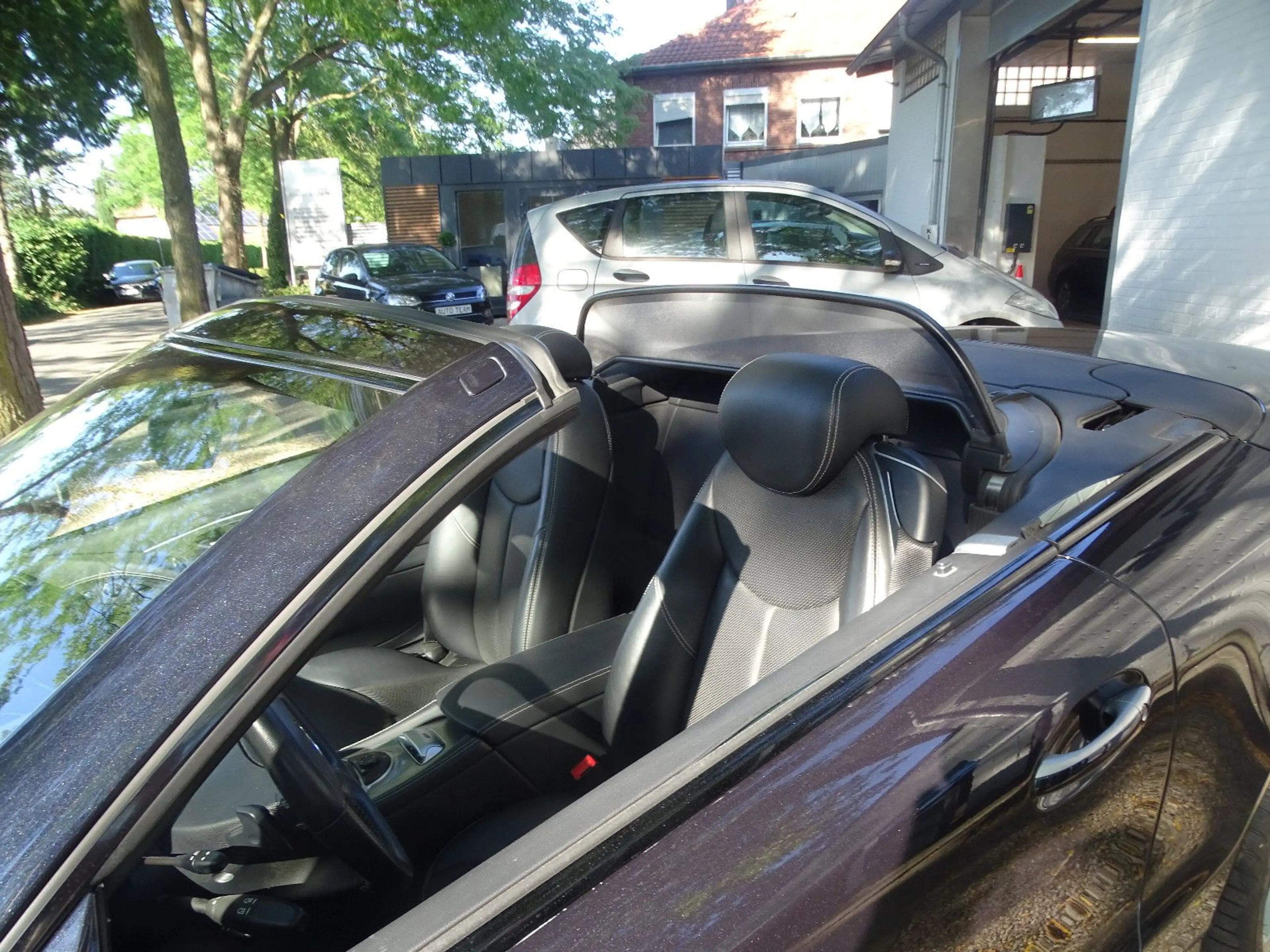 Mercedes-Benz SL 350 Leder Navi Voll — photo 22