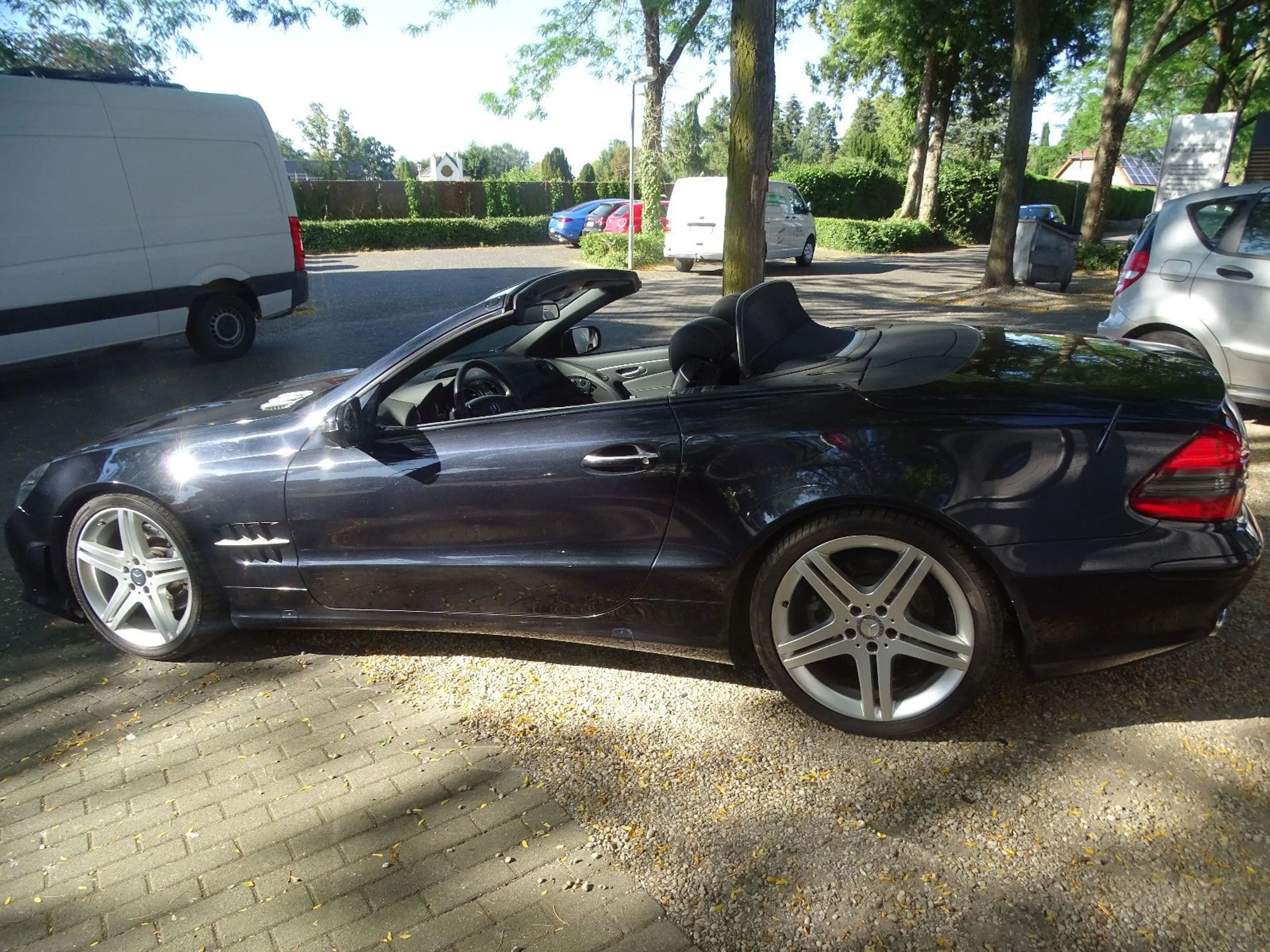 Mercedes-Benz SL 350 Leder Navi Voll — photo 21