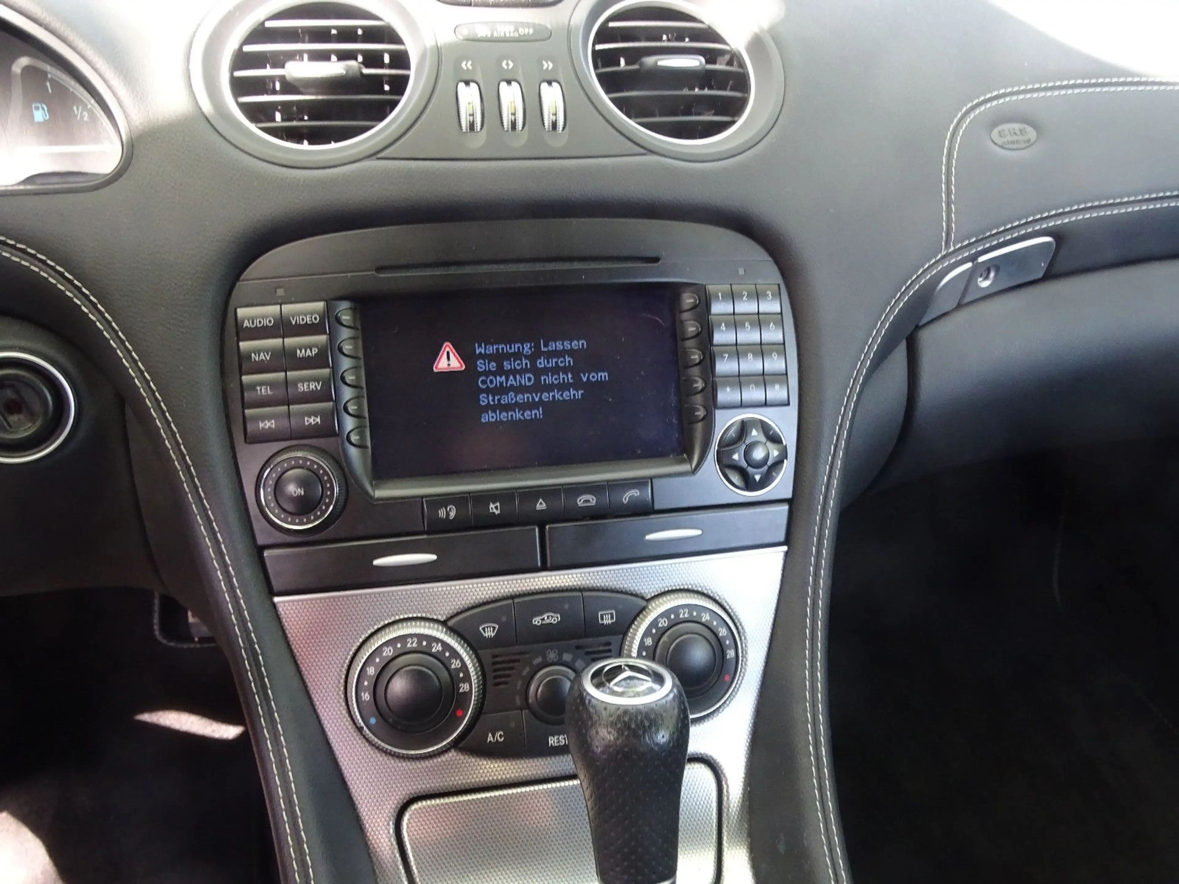 Mercedes-Benz SL 350 Leder Navi Voll — photo 11