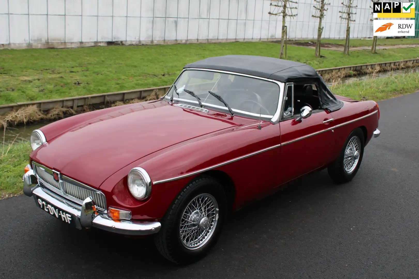 MG B type 1.8 Roadster Rouge - 1