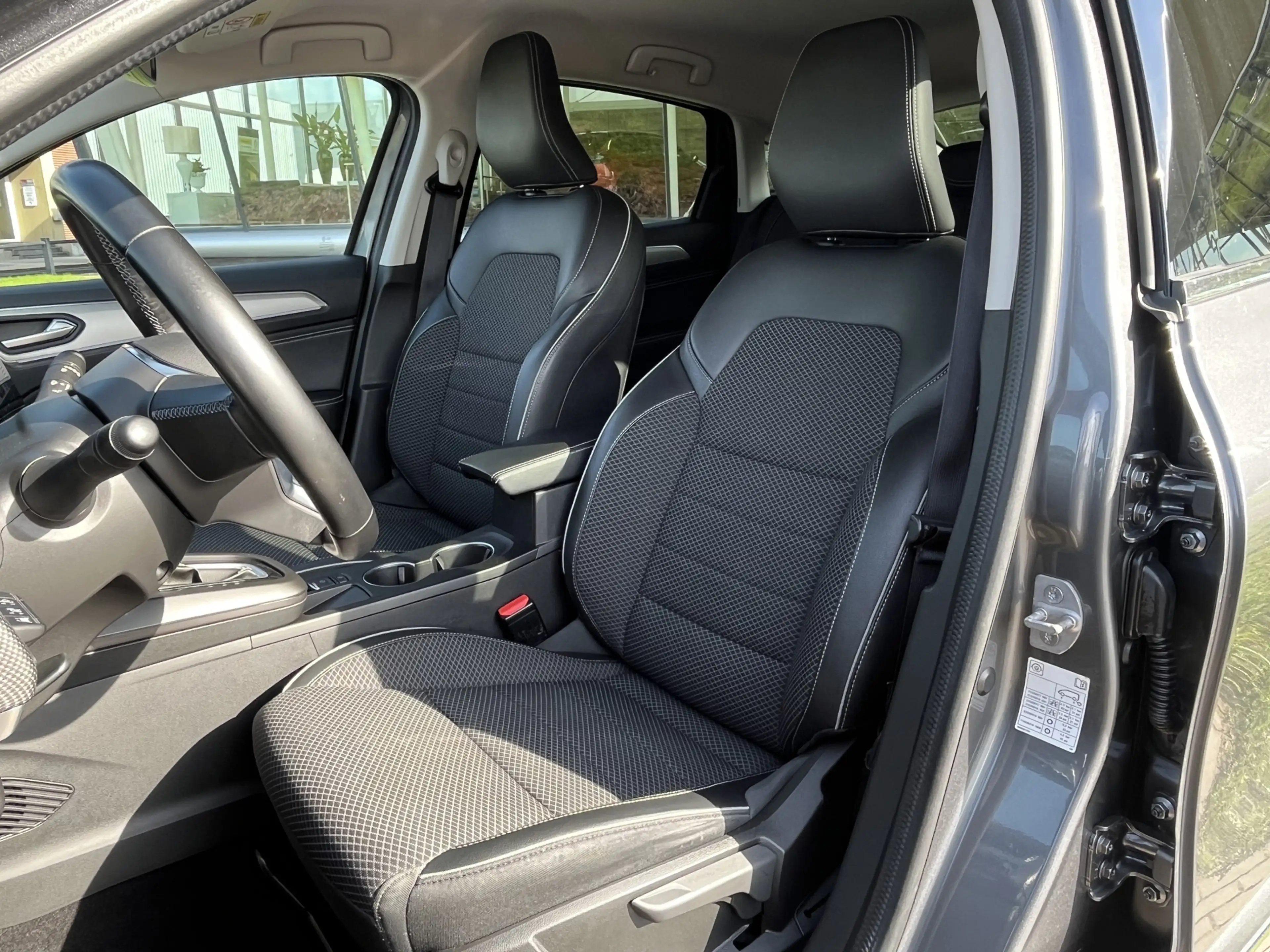 Renault Arkana 1.6 E-Tech Hybrid 145PK Intens / Automaat / Camera — photo 11