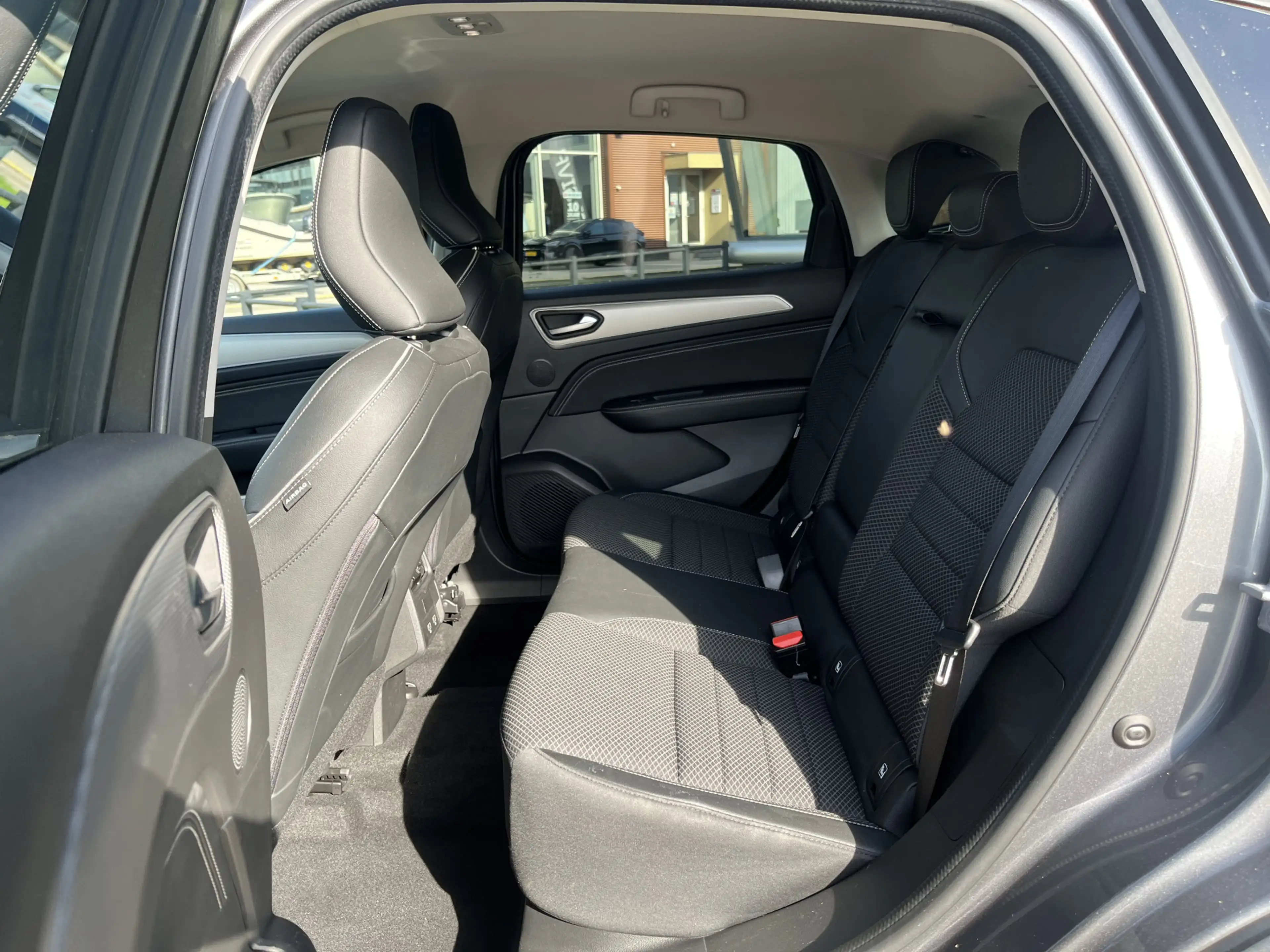 Renault Arkana 1.6 E-Tech Hybrid 145PK Intens / Automaat / Camera — photo 12