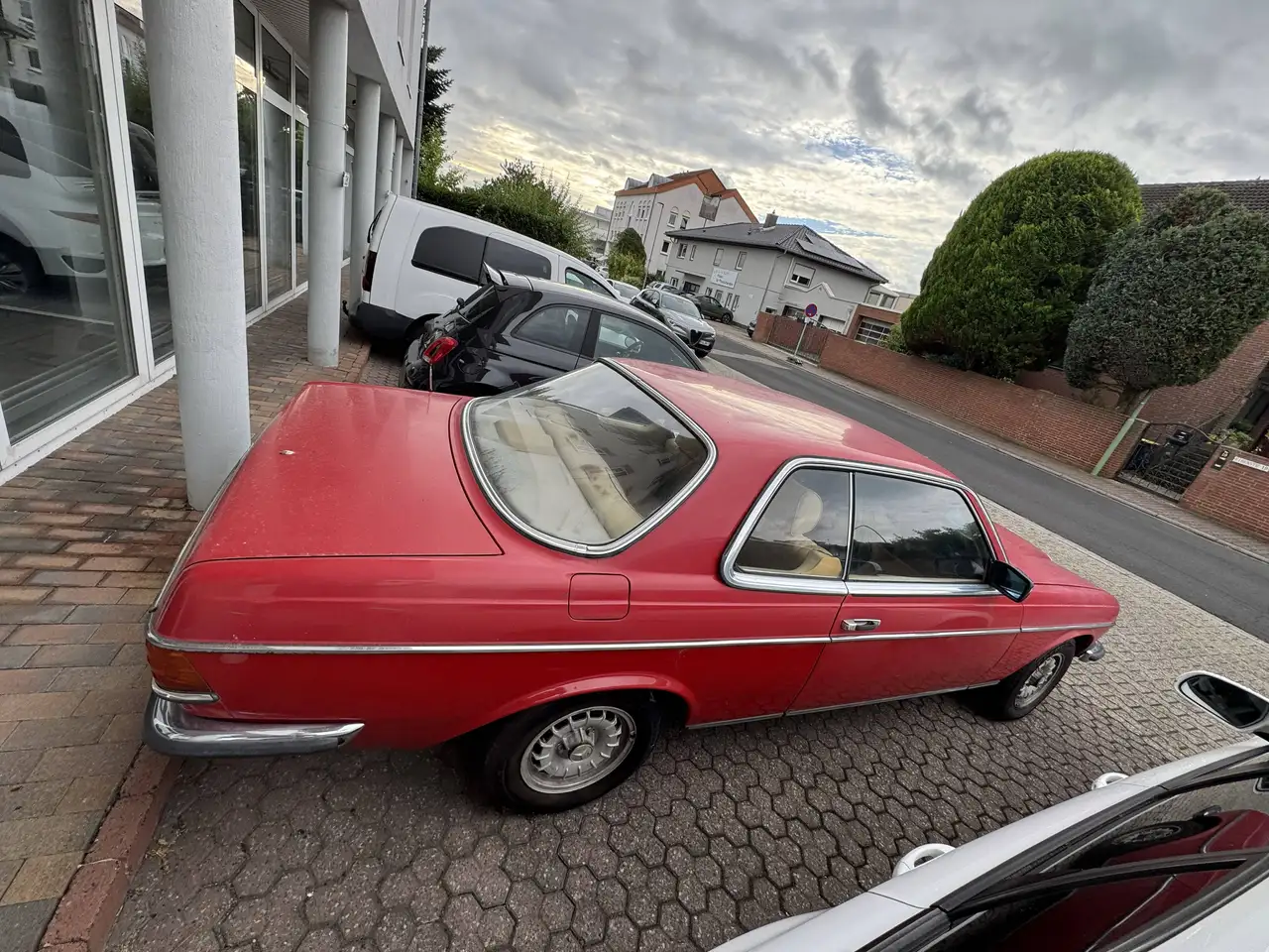 Mercedes-Benz Baureihe 123 280 CE, foto 4