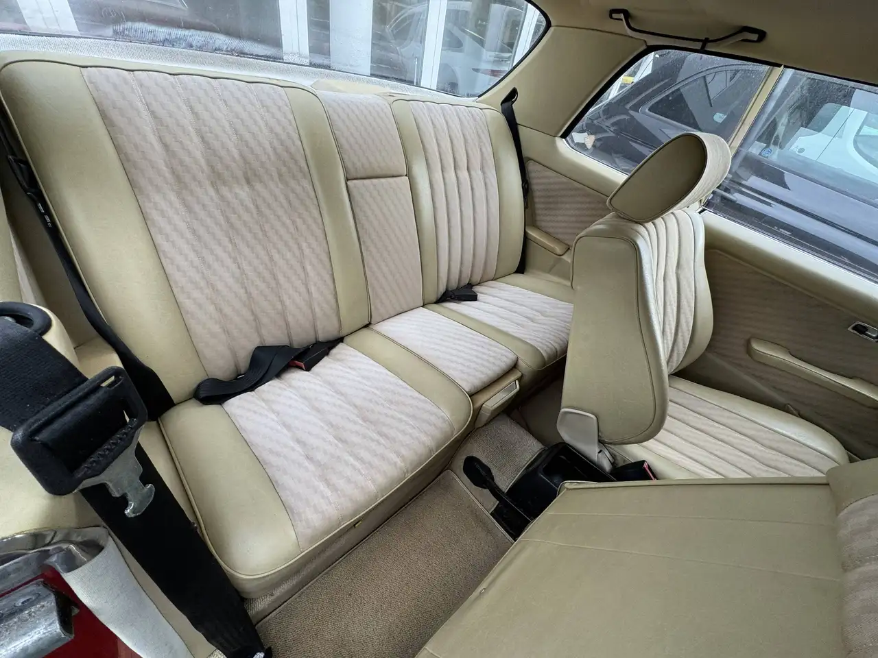 Mercedes-Benz Baureihe 123 280 CE, foto 9