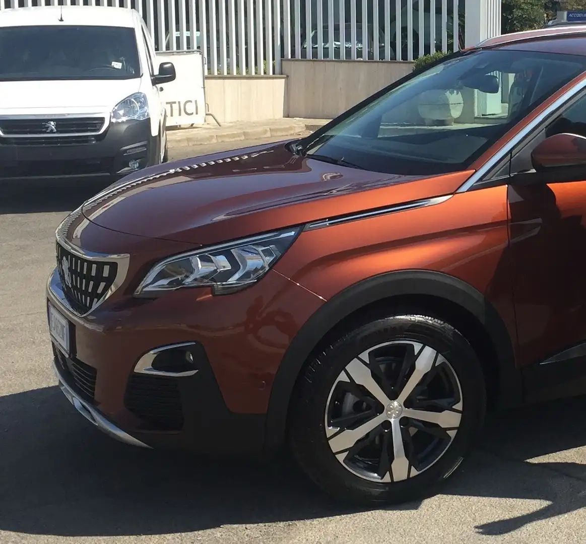 Peugeot 3008 3008 II 2016 1.6 bluehdi Allure s Bronce - 2