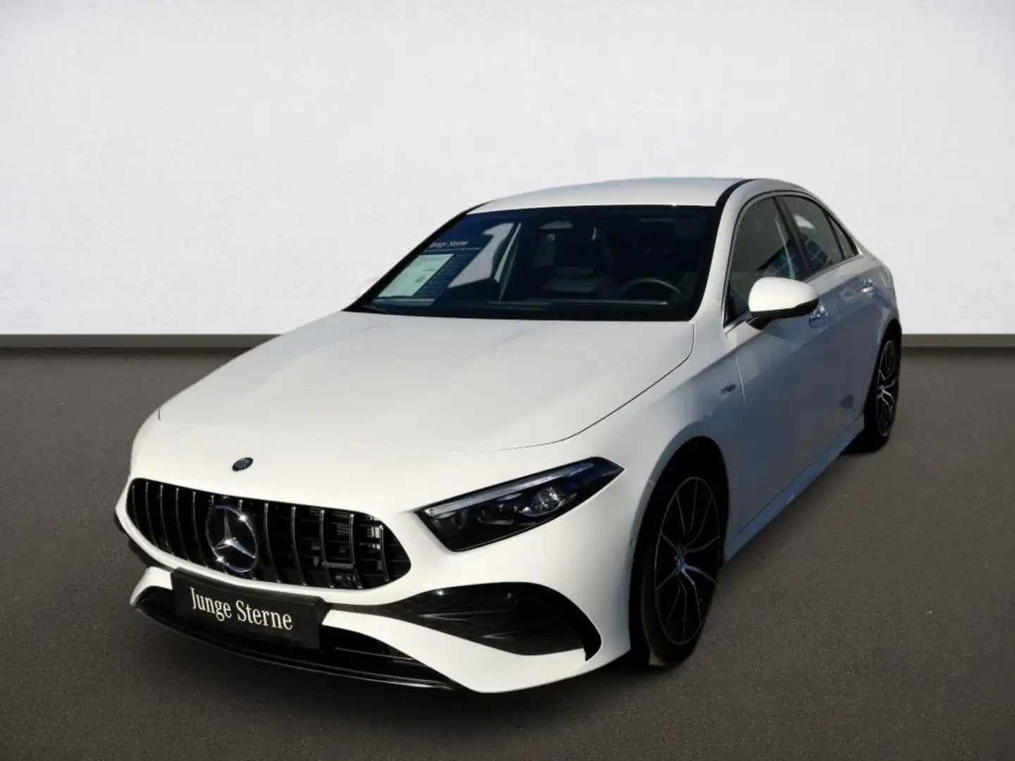 Mercedes-Benz A 35 AMG AMG A 35 4M LIM *KeyGo*WinterP*AdvancedPlus*TWA* Weiß - 2