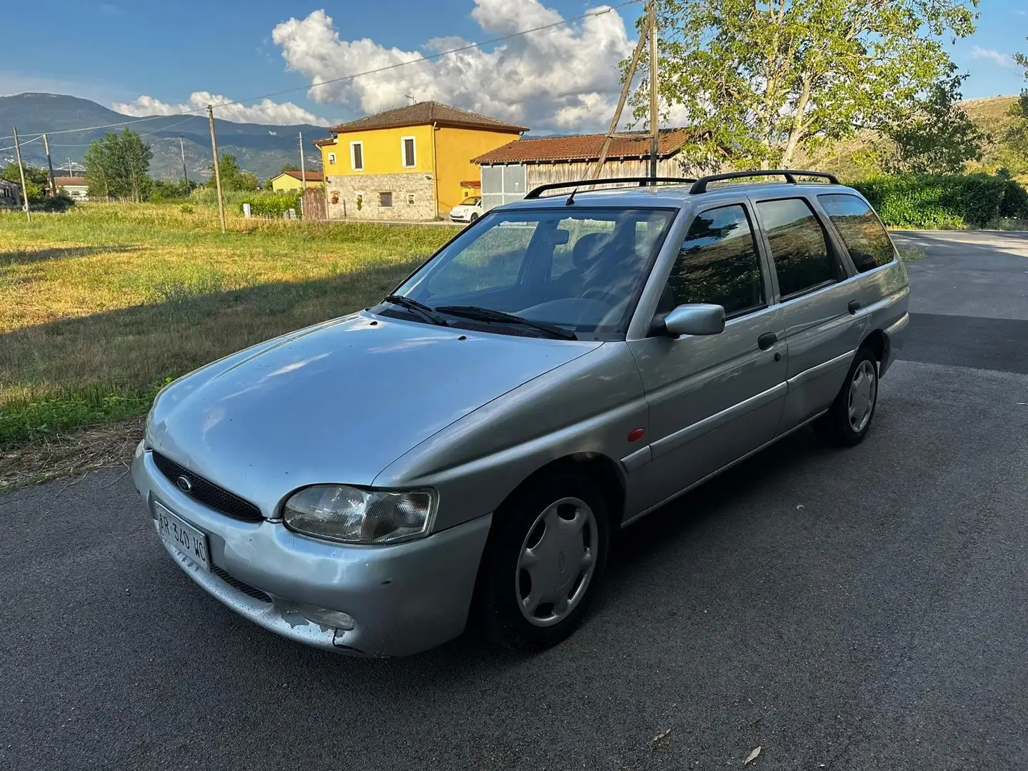 Ford Escort SW 1.8 td Ghia c/airbag - 2