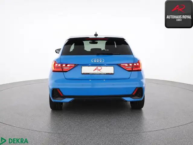 Audi A1 view 4