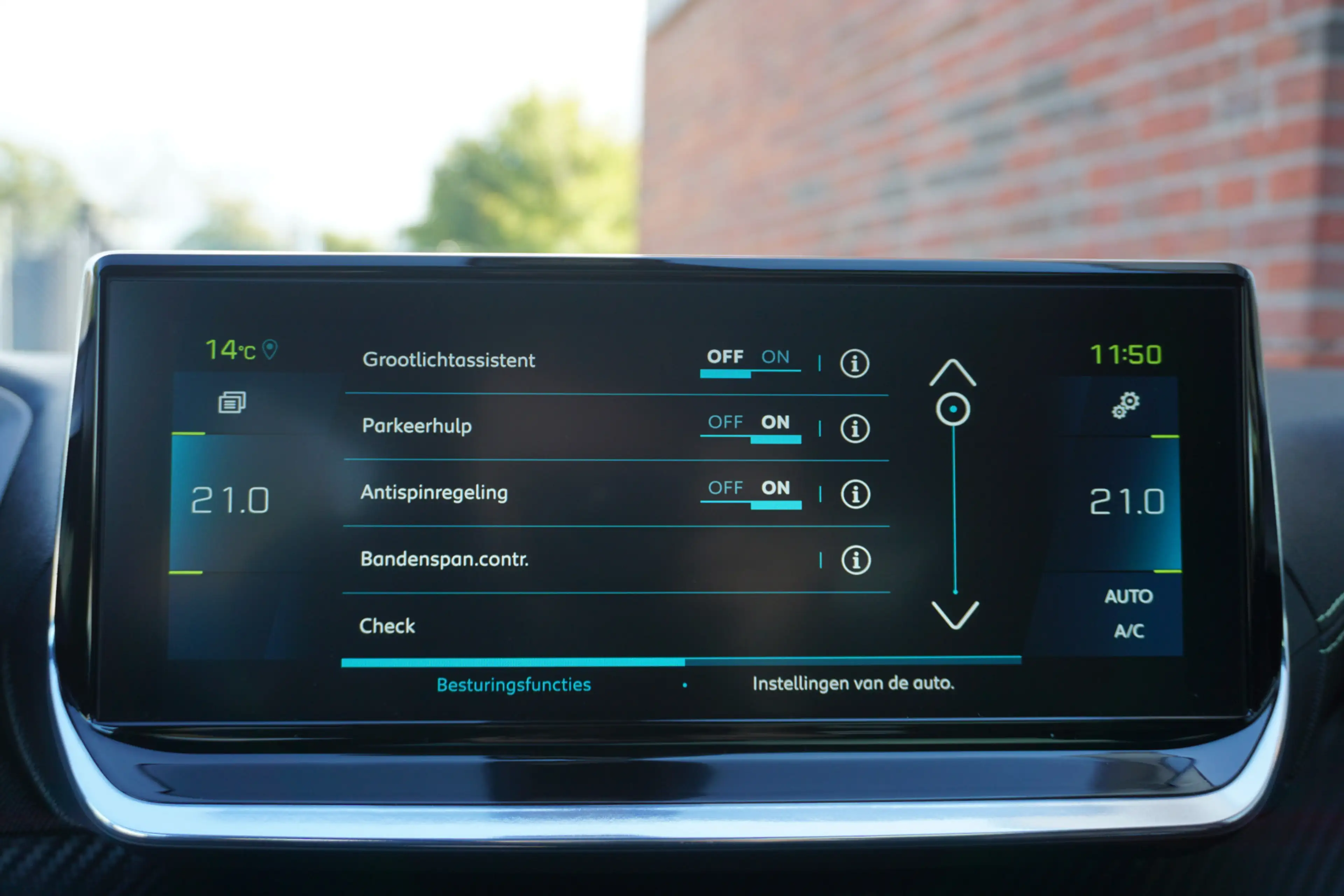 Peugeot e-2008 EV GT 50 kWh Trekhaak | ACC | Camera *All in prijs — photo 23
