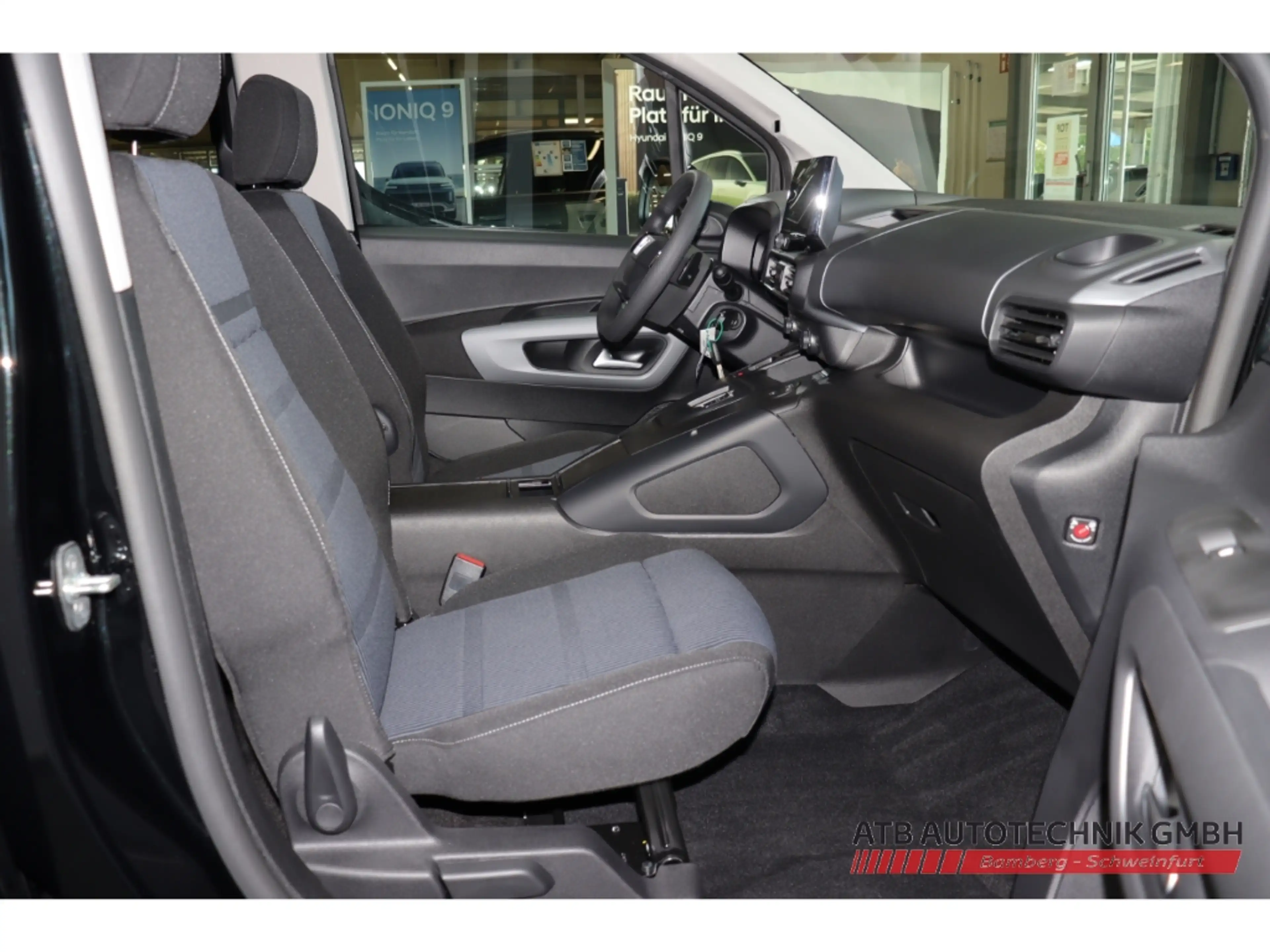 Fiat Qubo -L 5-Sitzer ICON 50kWh 136PS Apple CarPlay PDC SHZ — photo 7