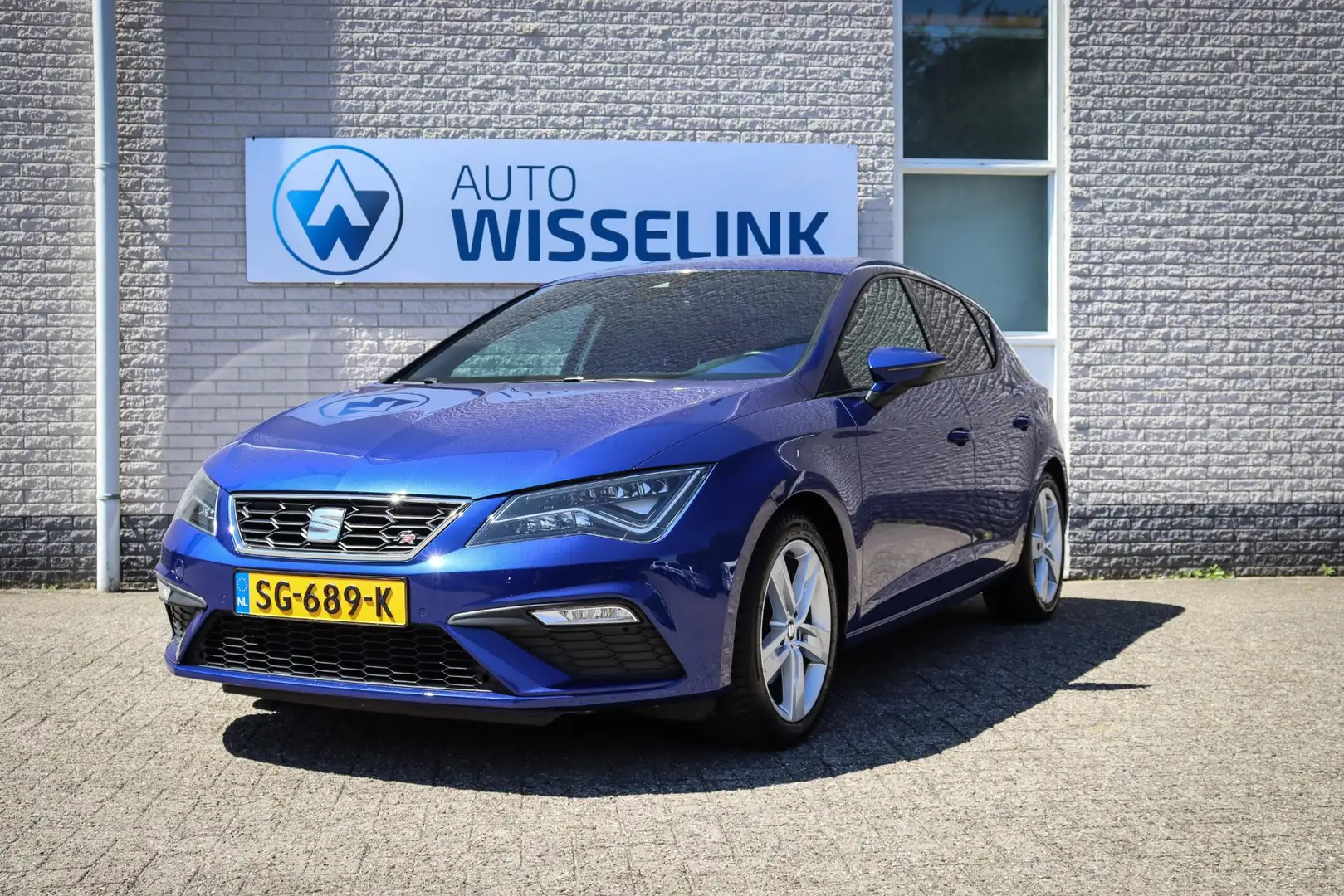 SEAT Leon 1.4 EcoTSI FR Business Intense Blau - 1