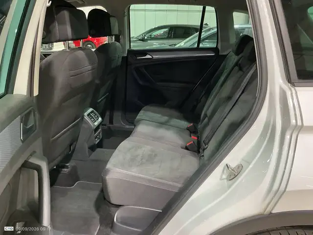 Volkswagen Tiguan view 8