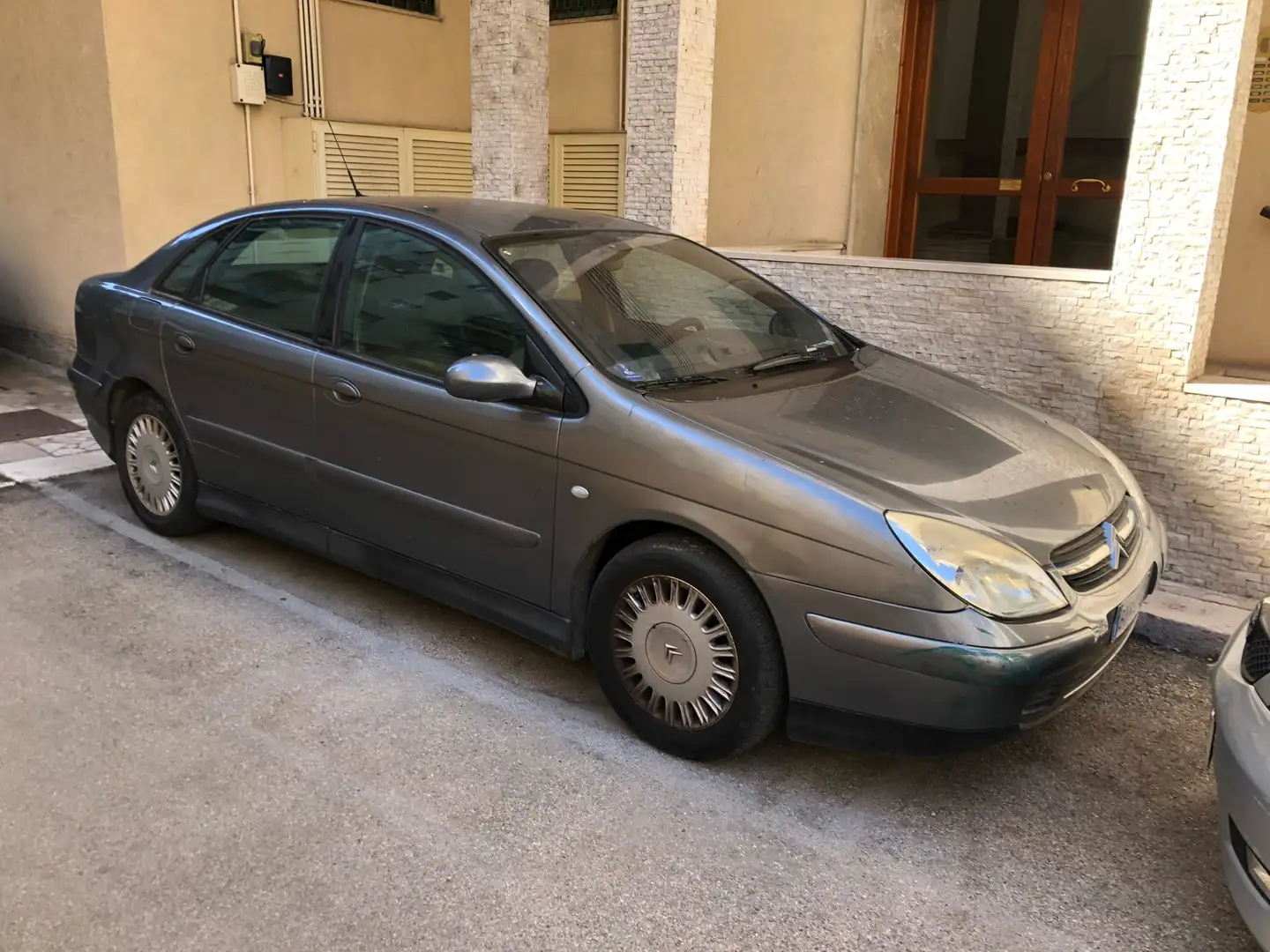 Citroen C5 2.2 hdi 16v Exclusive Gris - 2