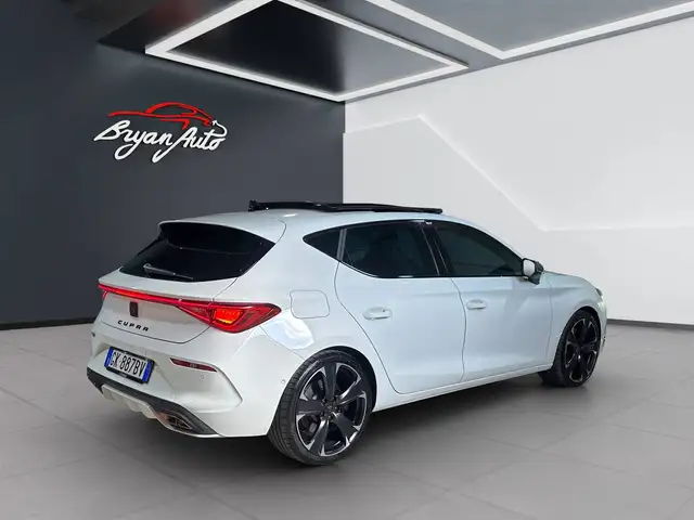 Cupra Leon view 5